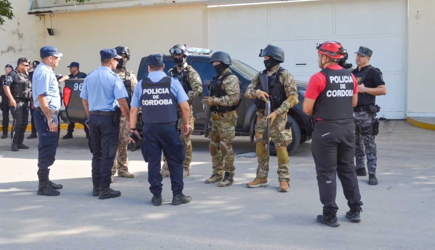 Amplio operativo policial para el traslado de alto riesgo de Roberto Carmona | Córdoba