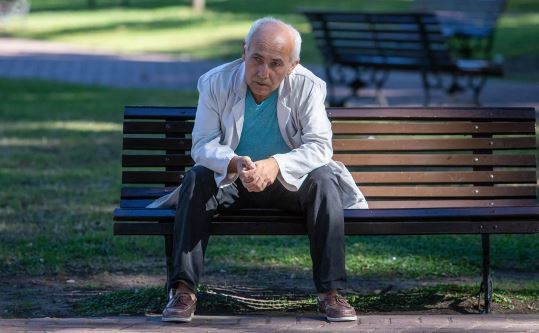 Consultores contradicen a Milei: el 35% del ajuste del gasto público recayó en los jubilados | Política y economía