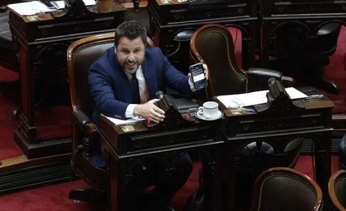 Tetaz: “La vuelta de Ganancias es un delirio y una estafa electoral" | Política y economía