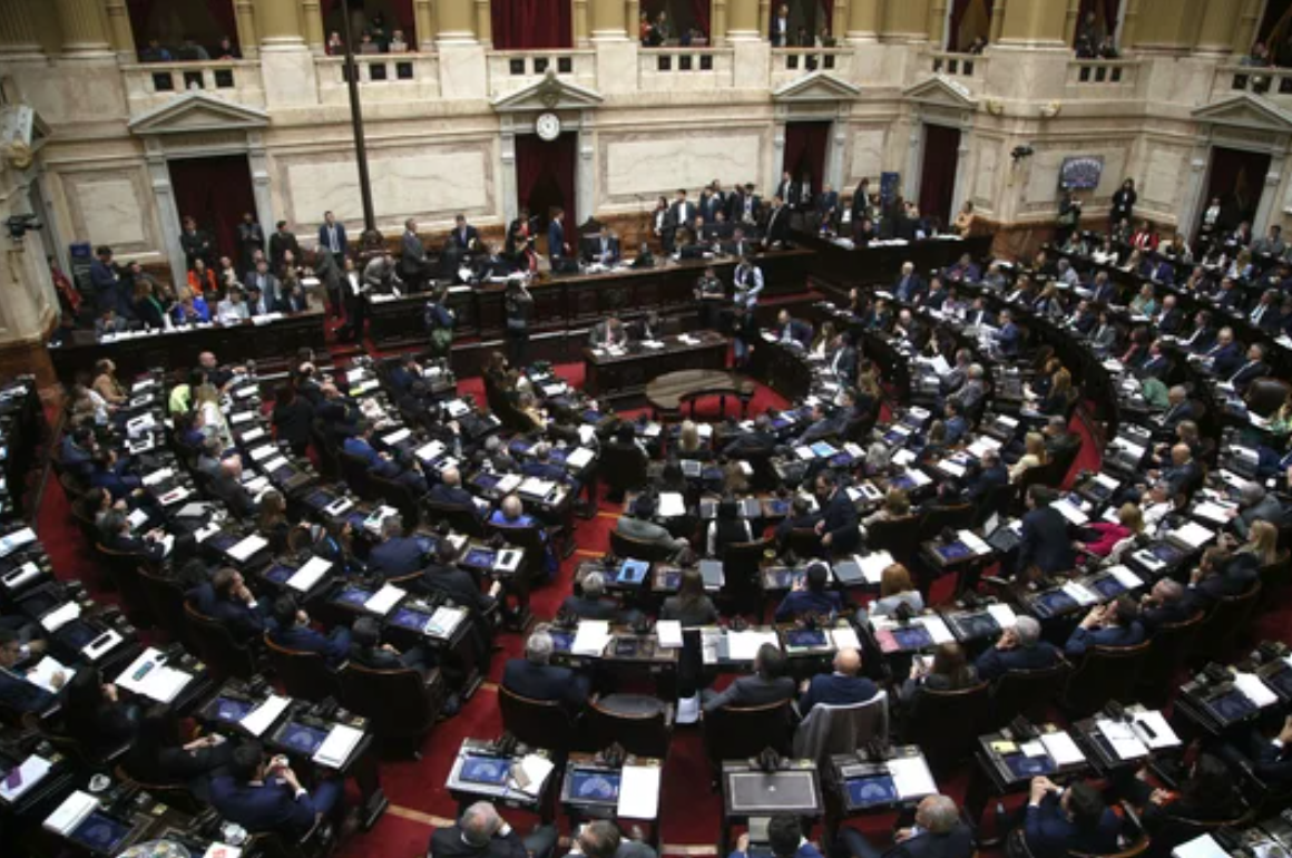 Aprobación general de Ley de Bases: cómo votó cada uno de los diputados | Política y economía