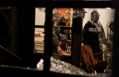 Estados Unidos: manifestantes propalestinos ocuparon un edificio de la Universidad de Columbia | Internacionales