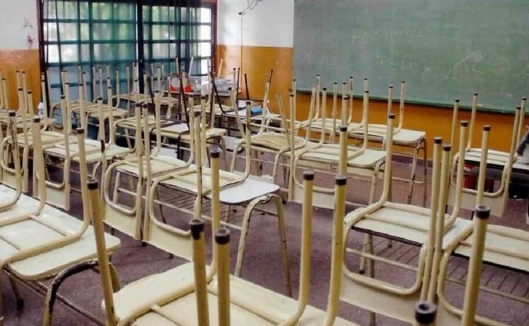 Docentes de todo el país se suman al paro nacional de la CGT este jueves | Córdoba