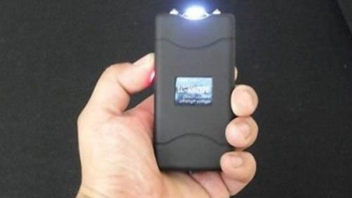 Detuvieron a un adolescente con una picana en barrio Alberdi | Córdoba