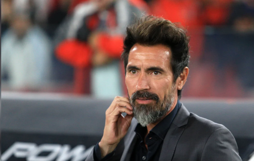 Eduardo Domínguez respaldó a Tiago Palacios: "Es un chico y se puede equivocar" | Deportes