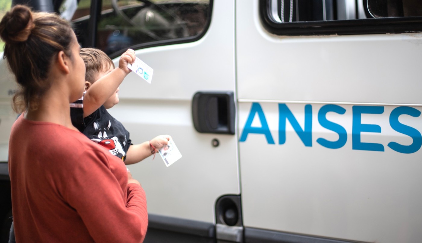 Confirmaron a cuánto subirán la AUH y las asignaciones familiares desde junio | Actualidad