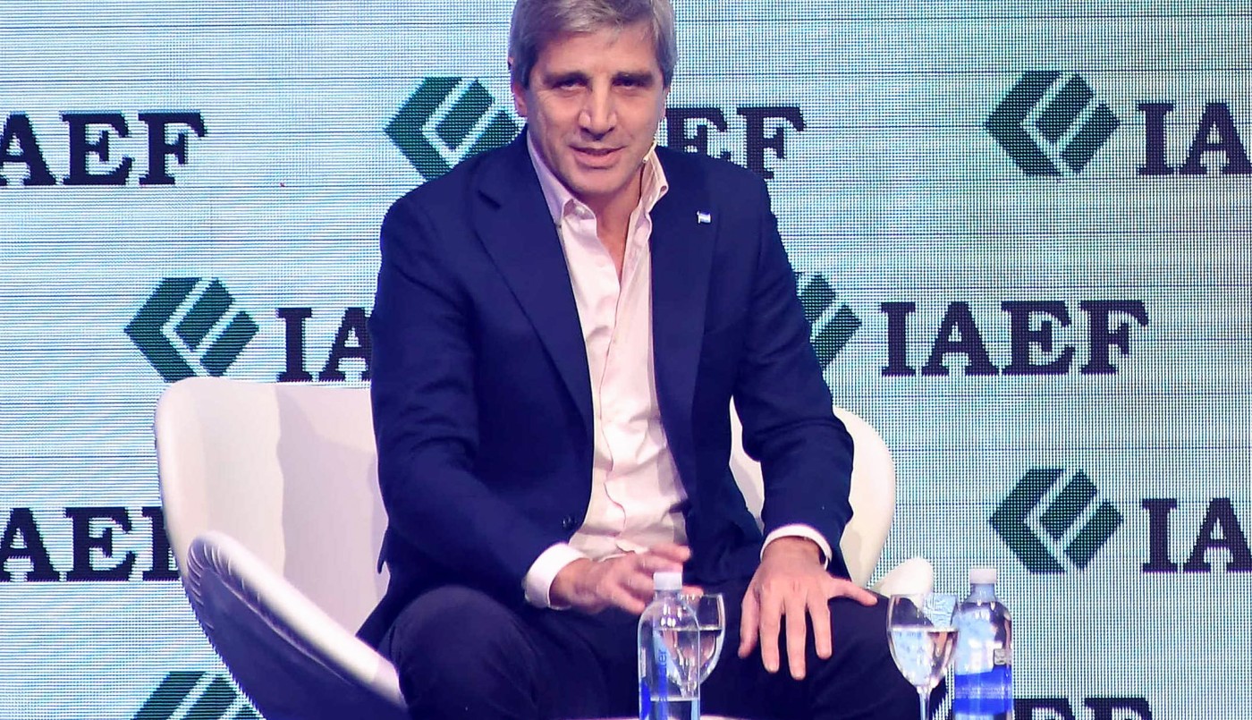 Caputo dijo que ya se ve la recuperación de la economía y descartó sobresaltos cambiarios | Política y economía