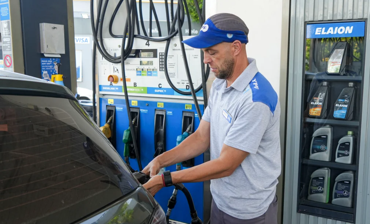 La venta de combustibles en abril fue la más baja en 34 meses | Actualidad