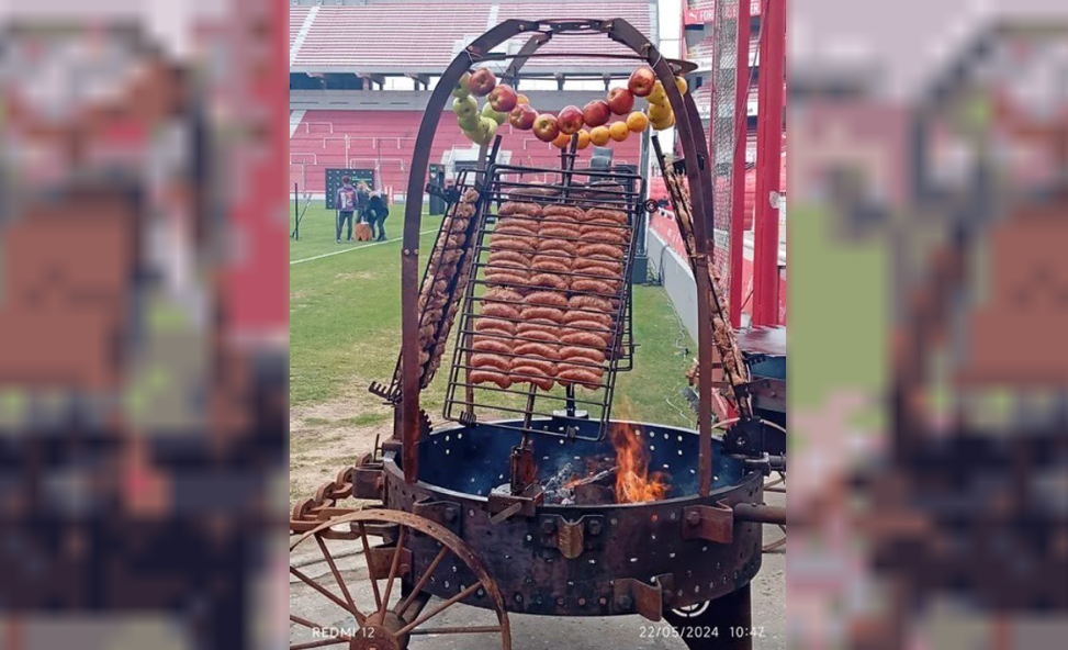 Se viralizaron imágenes de un asado en el campo de juego de Independiente: ¿alquila su estadio? | Deportes