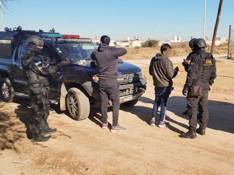 Patrullajes antinarcóticos en Río Cuarto: incautan estupefacientes y realizan controles en varios barrios | Córdoba