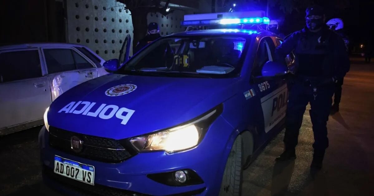 Córdoba: detienen a dos pasajeros de un remis que iban armados | Córdoba