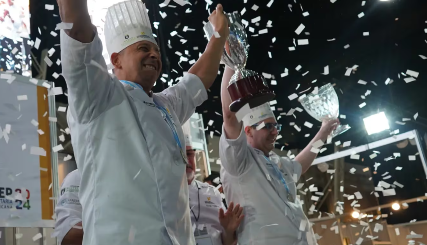 Campeones del Helado Artesanal Argentino hicieron un dulce de leche de queso crema con fernet | Actualidad