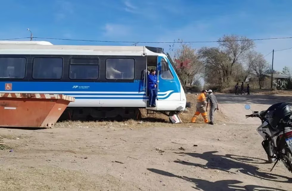 Cosquín: chocó su camioneta con el Tren de las Sierras | Córdoba