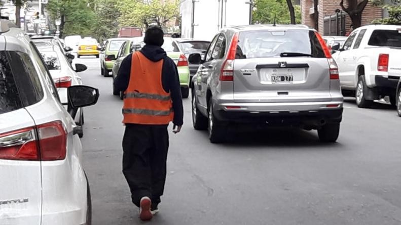 Condenaron a un "naranjita" por amenazar y obligar a pagarle | Córdoba