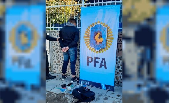 Operativo “High school drug”: detuvieron a un dealer que vendía droga en la puerta de un colegio | Actualidad