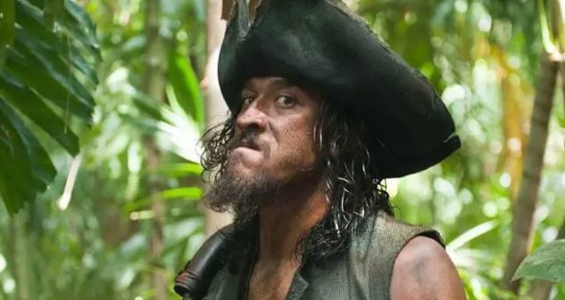 Murió un actor de "Piratas del Caribe" tras ser atacado por un tiburón mientras surfeaba en Hawái | Espectáculos