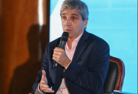 Caputo: "Si seguimos así al final del mandato habremos reducido el 90% de los impuestos que hay en Argentina" | Política y economía