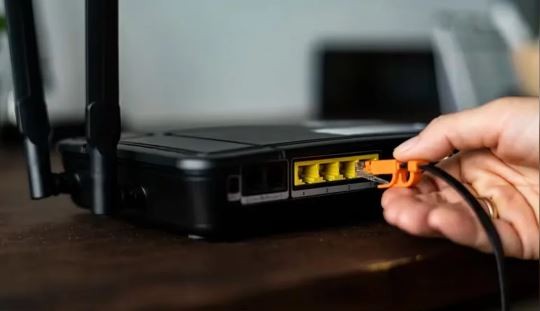 Por la crisis, el 70% de los hogares argentinos redujeron sus servicios de internet y TV | Actualidad