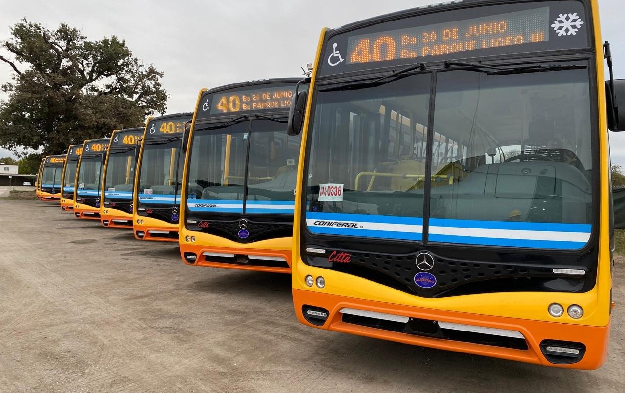 Un joven de 15 años fue apedreado arriba de un colectivo de la línea 40 | Córdoba