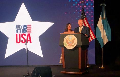 El embajador Stanley celebró "por Argentina y por Messi" en el acto del Día de la Independencia estadounidense | Política y economía