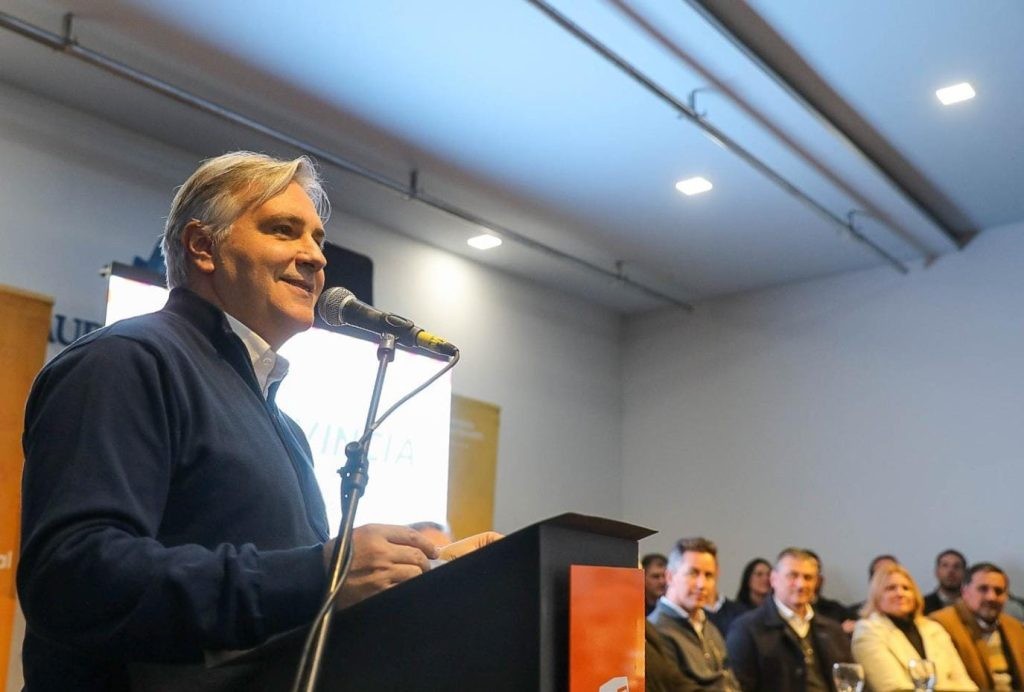 Llaryora anunció la creación de una sede de la Universidad Provincial en Arroyito | Córdoba