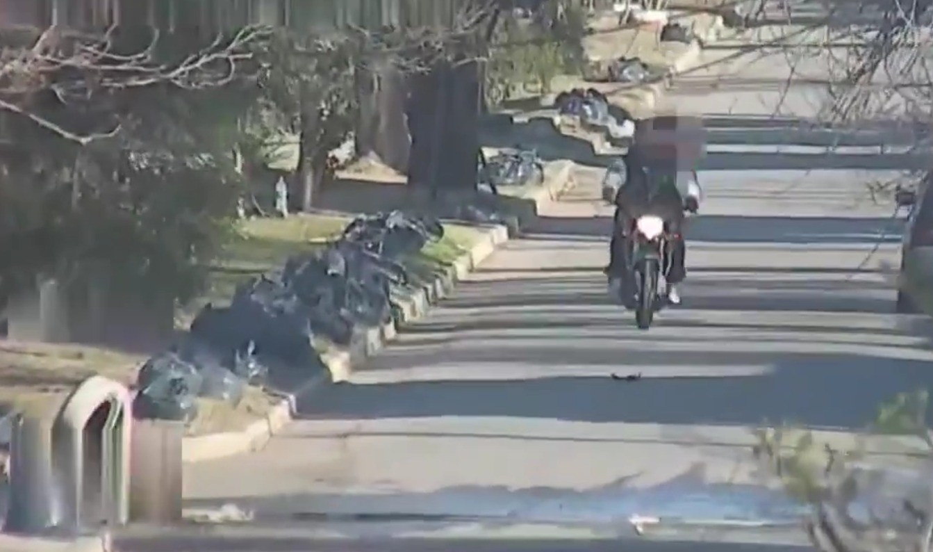 Video: persecución para detener a dos hombres que robaron una moto | Córdoba