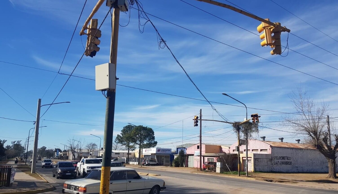 Córdoba: instalaron “semáforos inteligentes” que detectan infracciones de tránsito | Córdoba