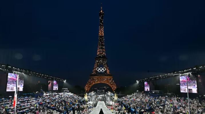 Impactante apertura de los Juegos Olímpicos: más de 6.500 atletas desfilaron por el Sena | Deportes