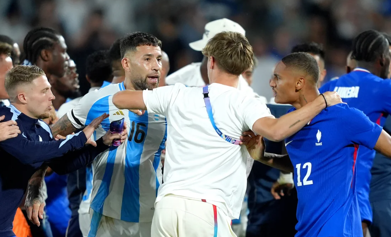 Incidentes tras el final de Argentina-Francia: Millot celebró el triunfo con gestos al banco argentino | Deportes