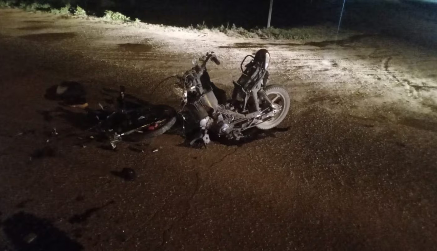 Villa del Rosario: un adolescente de 17 años chocó contra una camioneta y murió | Córdoba