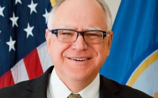 Kamala Harris eligió al gobernador de Minnesota, Tim Walz, como compañero de fórmula | Internacionales