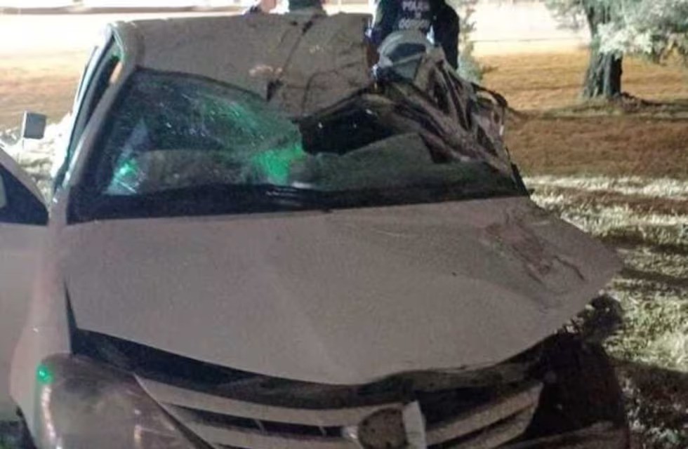 Un joven resultó herido tras chocar su auto contra un camión en la autopista Córdoba-Carlos Paz | Córdoba