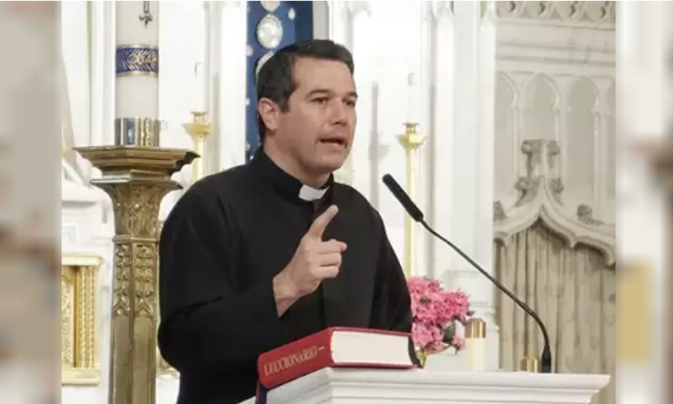 Expulsaron al sacerdote que organizó la reunión de legisladores con represores en Ezeiza | Actualidad