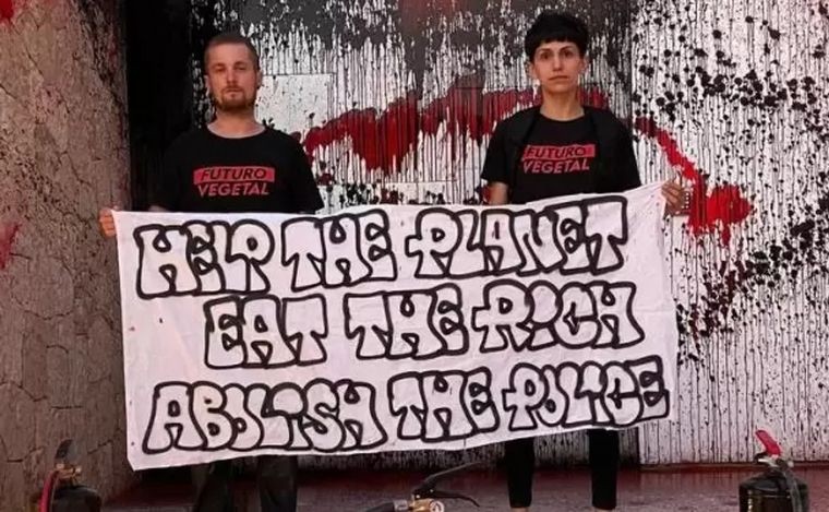 Messi le reclamó 50.000 euros al grupo ecologista que vandalizó su casa en Ibiza | Actualidad