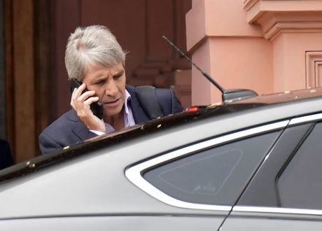 Caputo: "Quieren desestabilizar el programa económico" | Política y economía