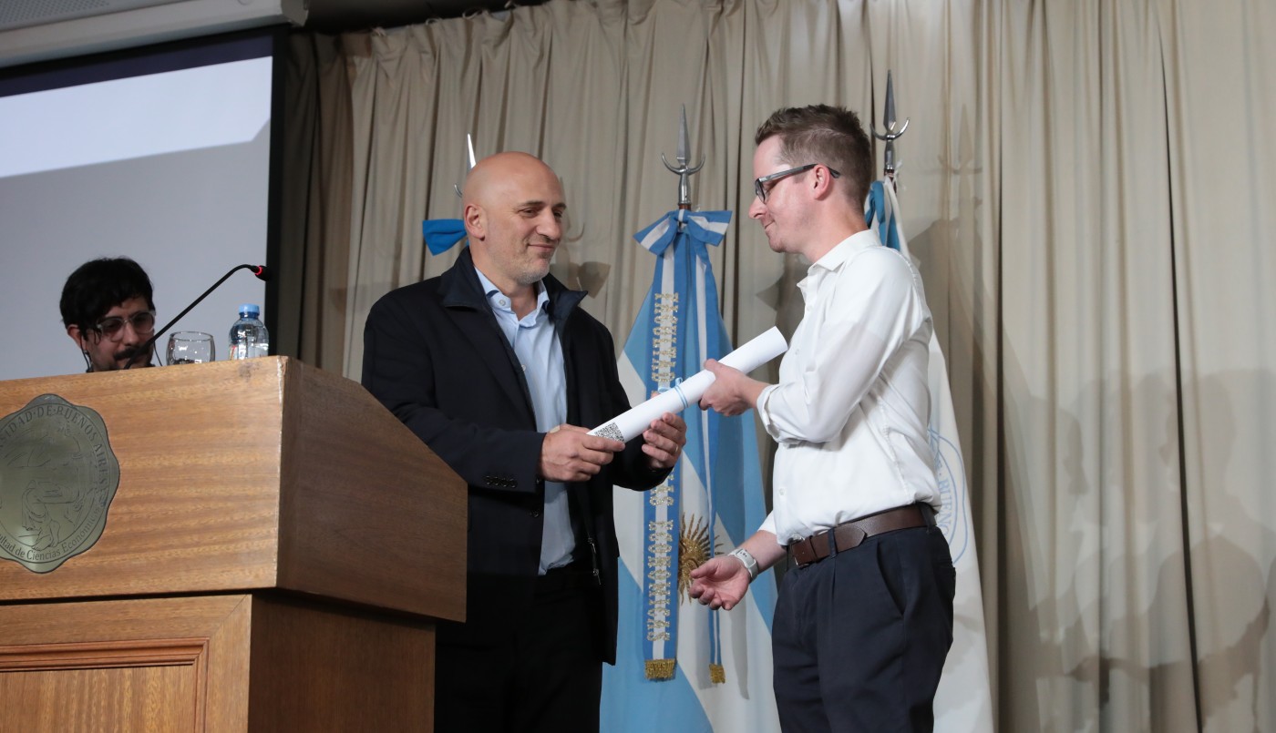 Distinguen a catedrático canadiense que considera que "el tiempo libre es la medida más alta de la civilización" | Actualidad