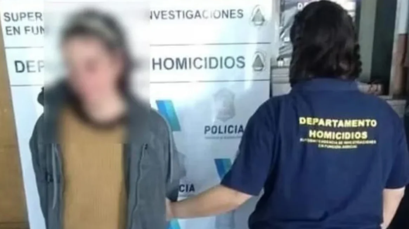Detuvieron a una joven acusada de asesinar a golpes en la cabeza a su bebé | Actualidad
