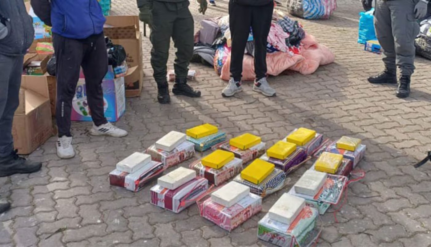Dos detenidos por trasladar 43 kilos de cocaína ocultos entre toallones y sábanas | Córdoba