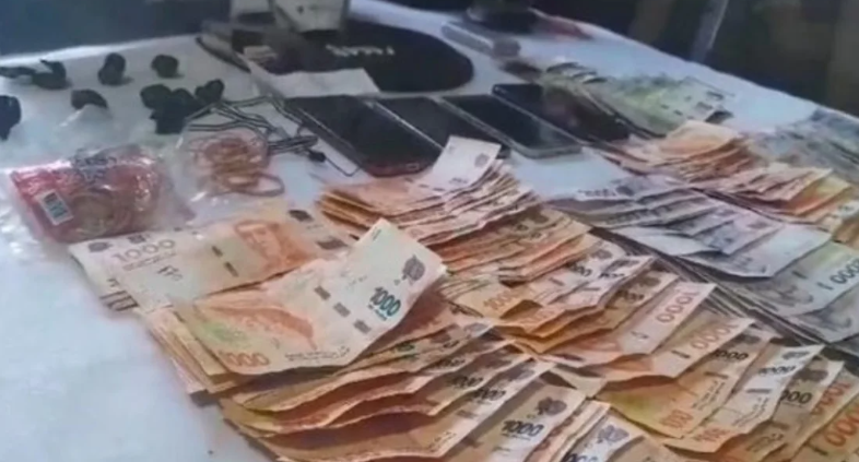 Detuvieron a una pareja que utilizaba a sus hijos menores para vender drogas | Actualidad