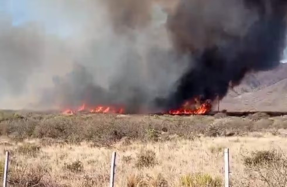 Los bomberos contuvieron el incendio en el Valle de Punilla | Córdoba