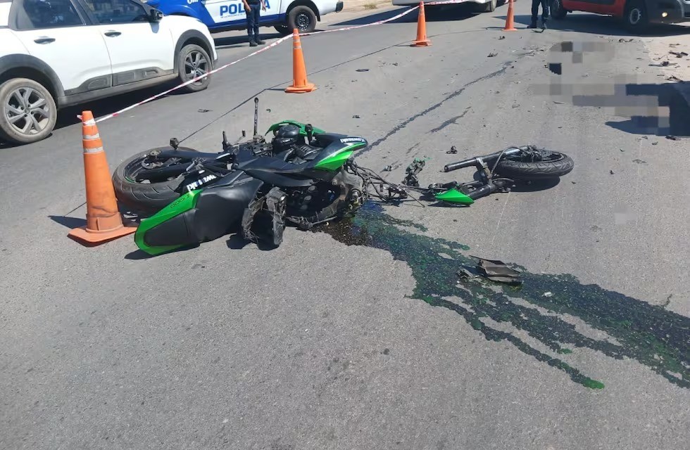 Córdoba: un motociclista falleció tras chocar un camión cargado con arena | Córdoba
