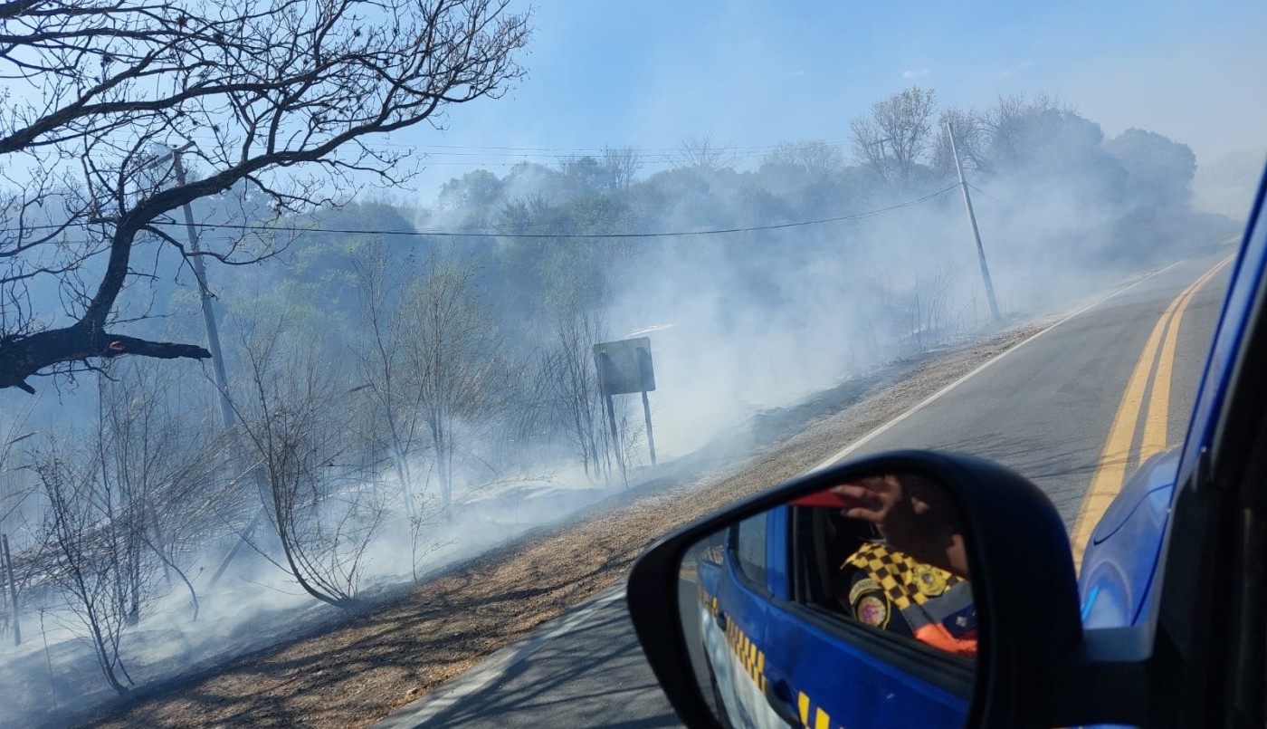 Bomberos combaten nuevos focos de incendio en Traslasierra y Punilla | Córdoba