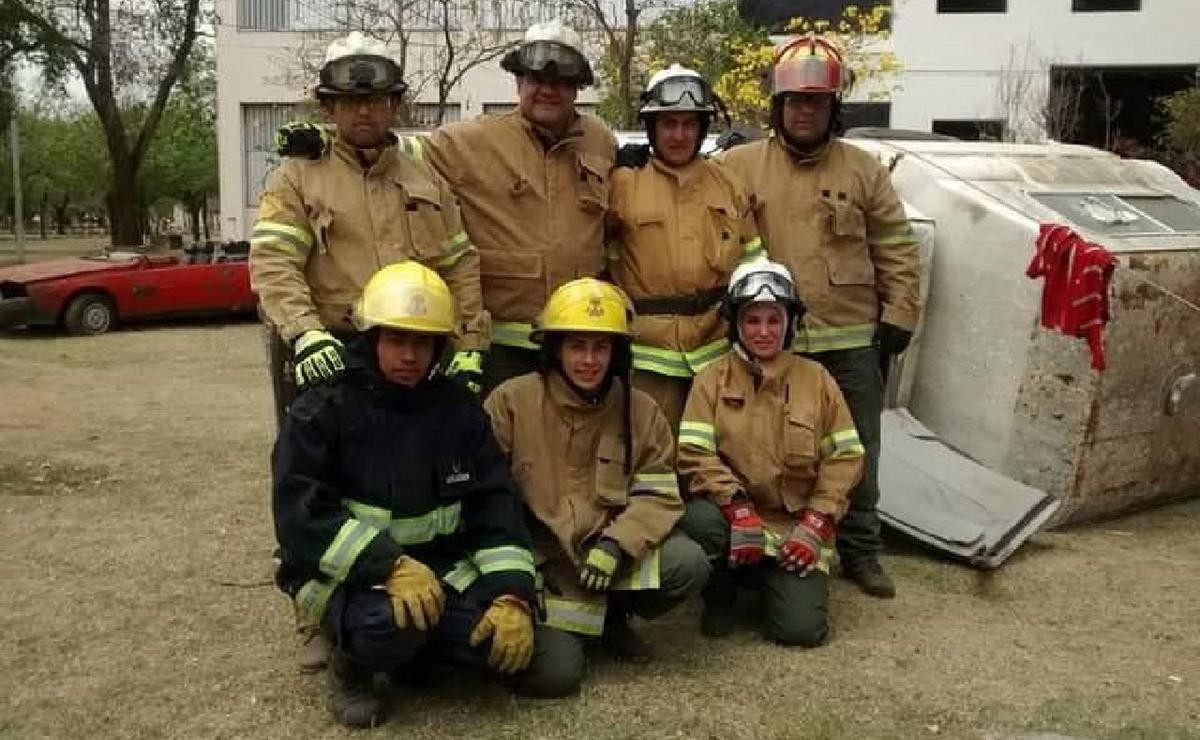 Bomberos de San Marcos Sierras se casaron en medio de su combate contra el fuego | Córdoba