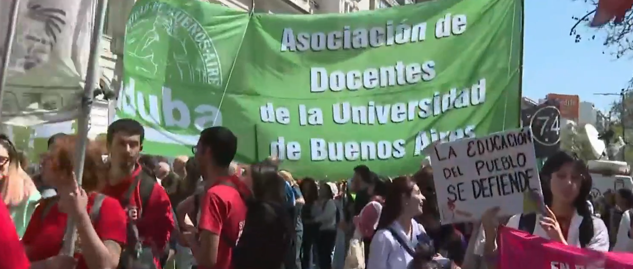 En la previa de la marcha, el Gobierno reafirma el veto a la Ley de Financiamiento Universitario | Política y economía