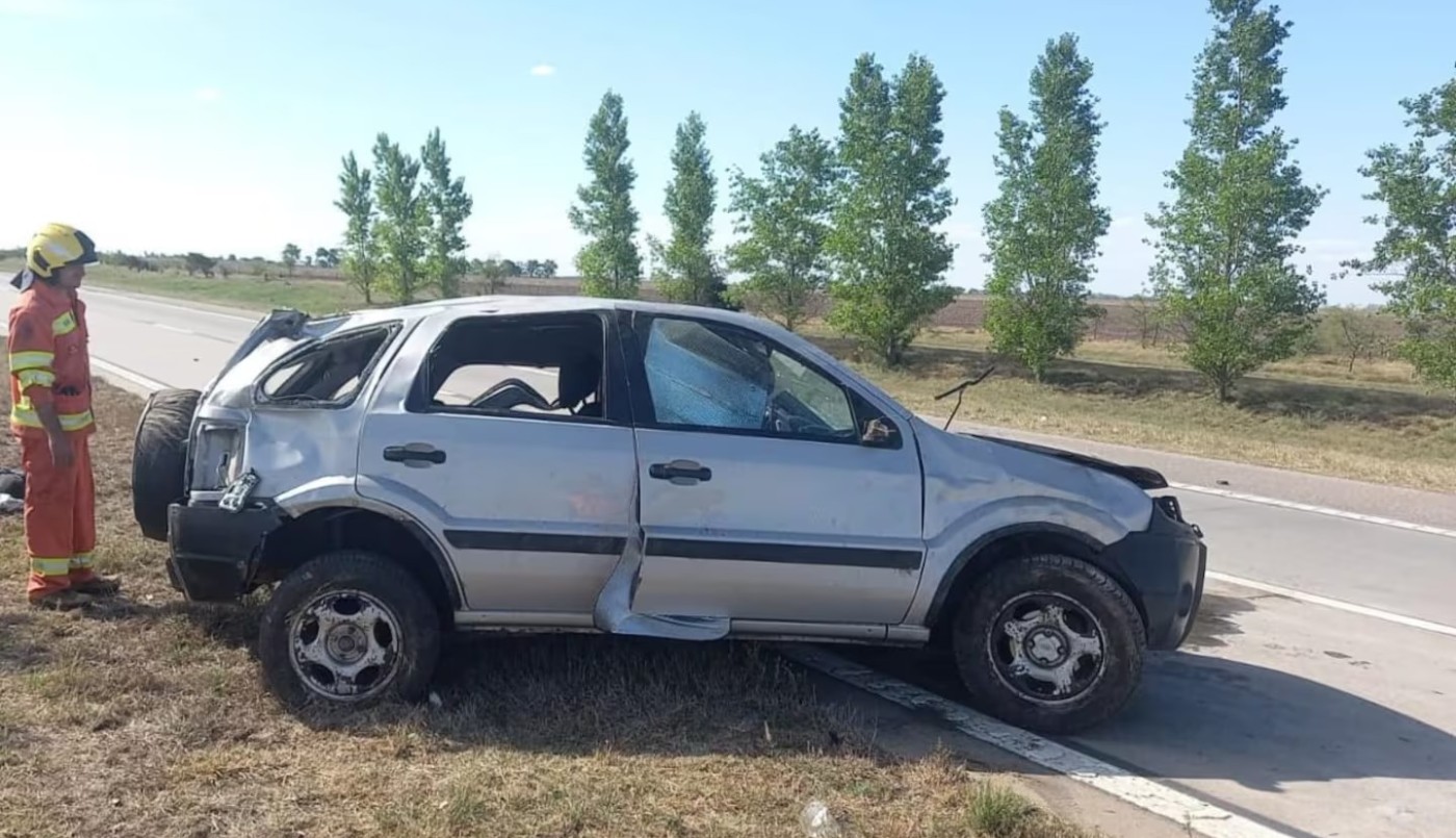 Dos personas murieron en un accidente sobre la Autopista Córdoba- Rosario | Córdoba