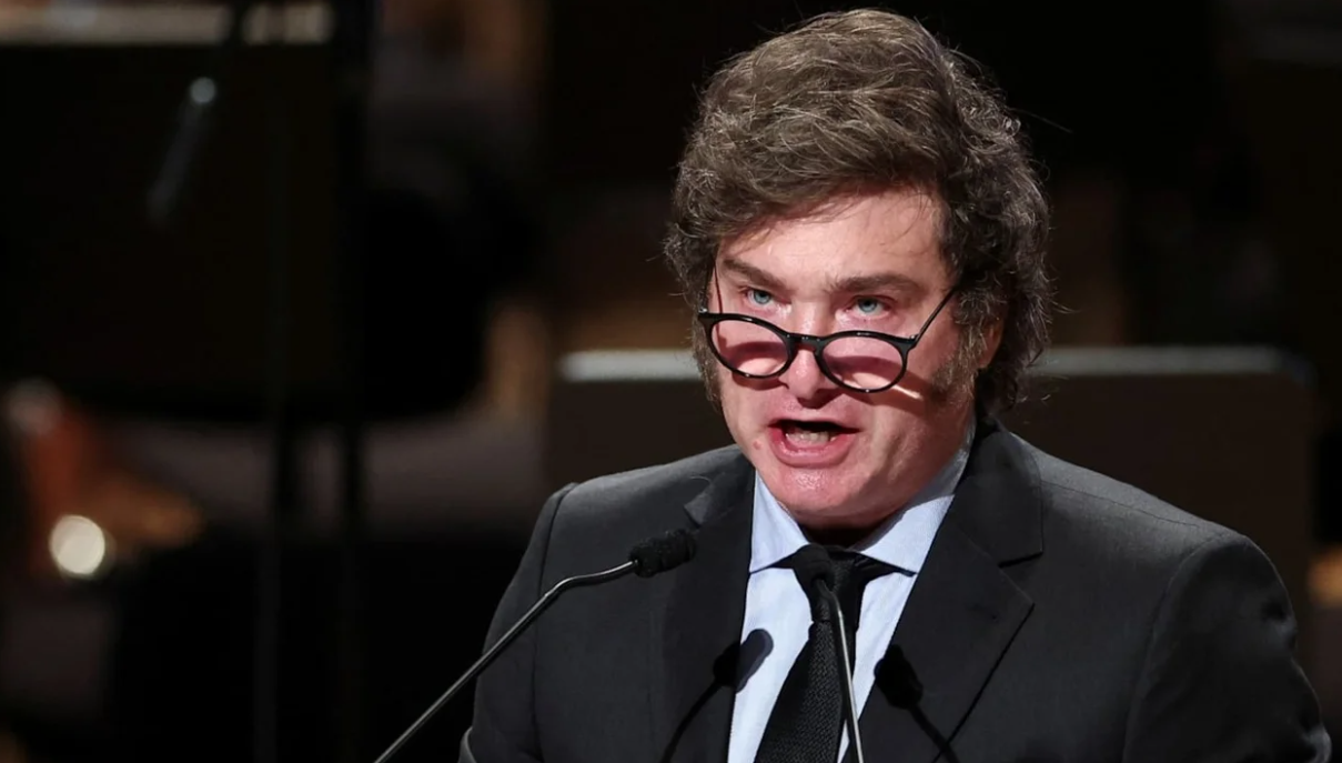 Milei aseguró que la manipulación de datos del kirchnerismo le costó a la Argentina US$ 41.000 millones | Política y economía