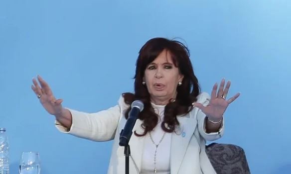 Los apoderados de Cristina Kirchner para el PJ denunciaron irregularidades en la lista de Quintela | Política y economía