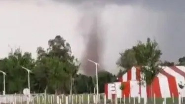 Video: un tornado sorprendió a la ciudad de Marcos Juárez en medio de las tormentas | Córdoba