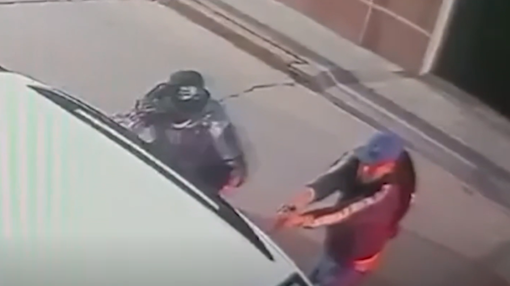 Militar retirado se resistió a un robo a tiros y mató a un asaltante en Villa Sarmiento | VIDEOS TFN CORDOBA