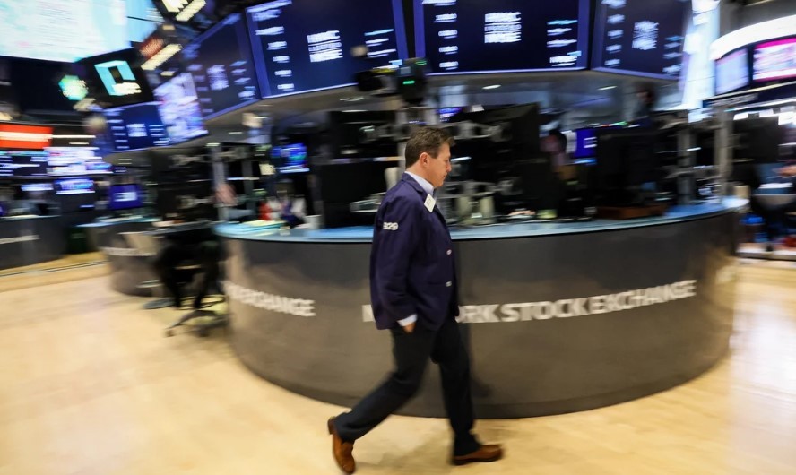 Los bonos siguen el rally alcista y el riesgo país se encamina a los 900 puntos | Política y economía