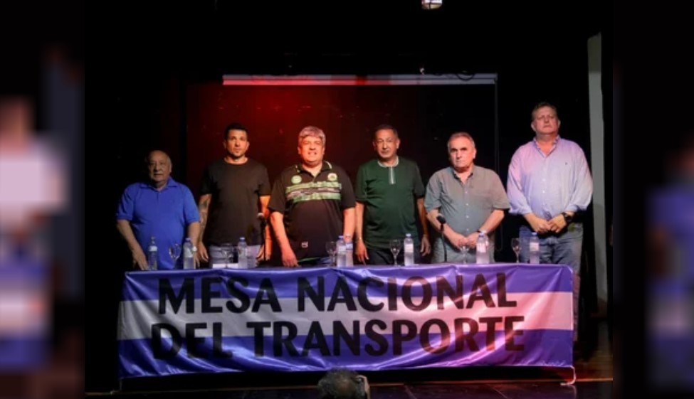 Los gremios del transporte desafiaron a Milei: "Recién estamos entrando en calor" | Política y economía